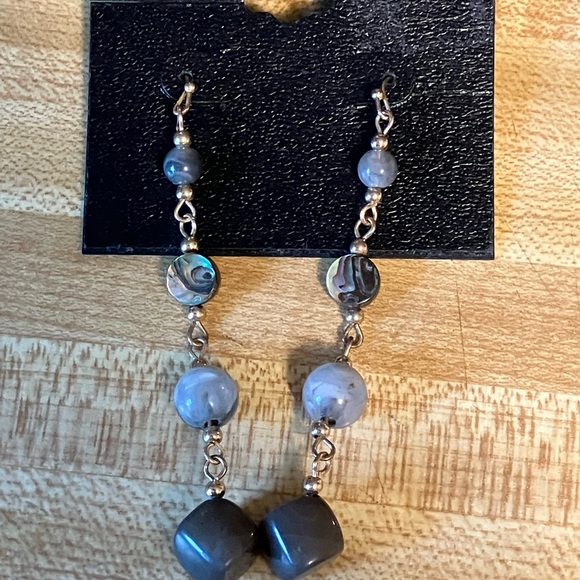 🌸6 Pair of Earrings - Picture 2 of 8